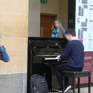 女fyee牲zozo交体内谢
